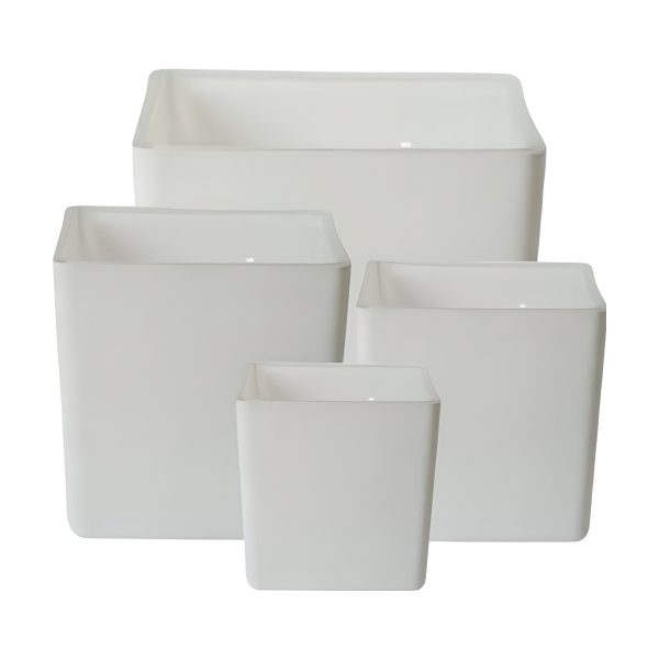 Florero Cuadrado en Cubo – Blanco Mate, vidrio de color